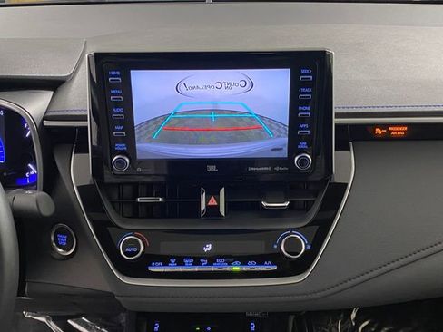 Used 2020 Toyota Corolla XSE image 23