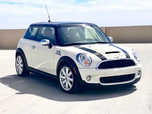Used 2008 MINI Cooper S FWD image 3