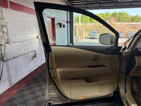 Used 2014 Lexus RX 350 AWD w/ Navigation Package image 18