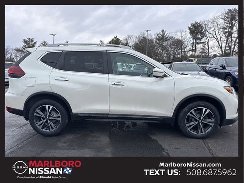 Certified 2018 Nissan Rogue SL w/ Premium Package image 8