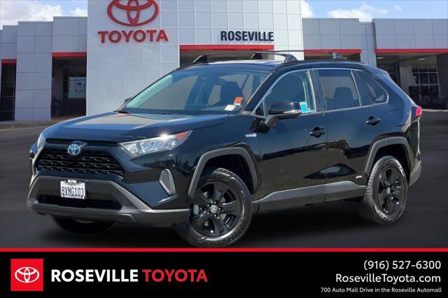 Certified 2021 Toyota RAV4 LE AWD/4WD image 1