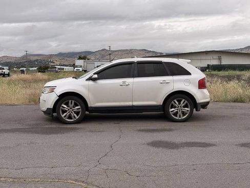 Used 2011 Ford Edge Limited FWD image 2