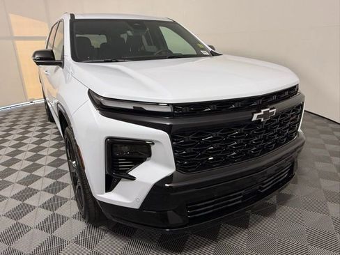 Used 2026 Chevrolet Traverse RS w/ LPO, Floor Liner Package image 8