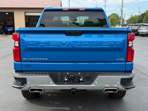 Used 2022 Chevrolet Silverado 1500 LTZ AWD/4WD image 7