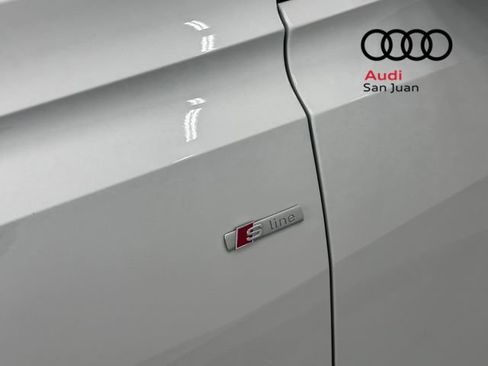 Used 2019 Audi Q8 Premium Plus AWD/4WD image 6