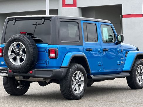 Used 2022 Jeep Wrangler Unlimited Sahara w/ Cold Weather Group AWD/4WD image 2