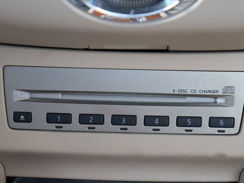 Used 2004 INFINITI Q45 Premium image 26