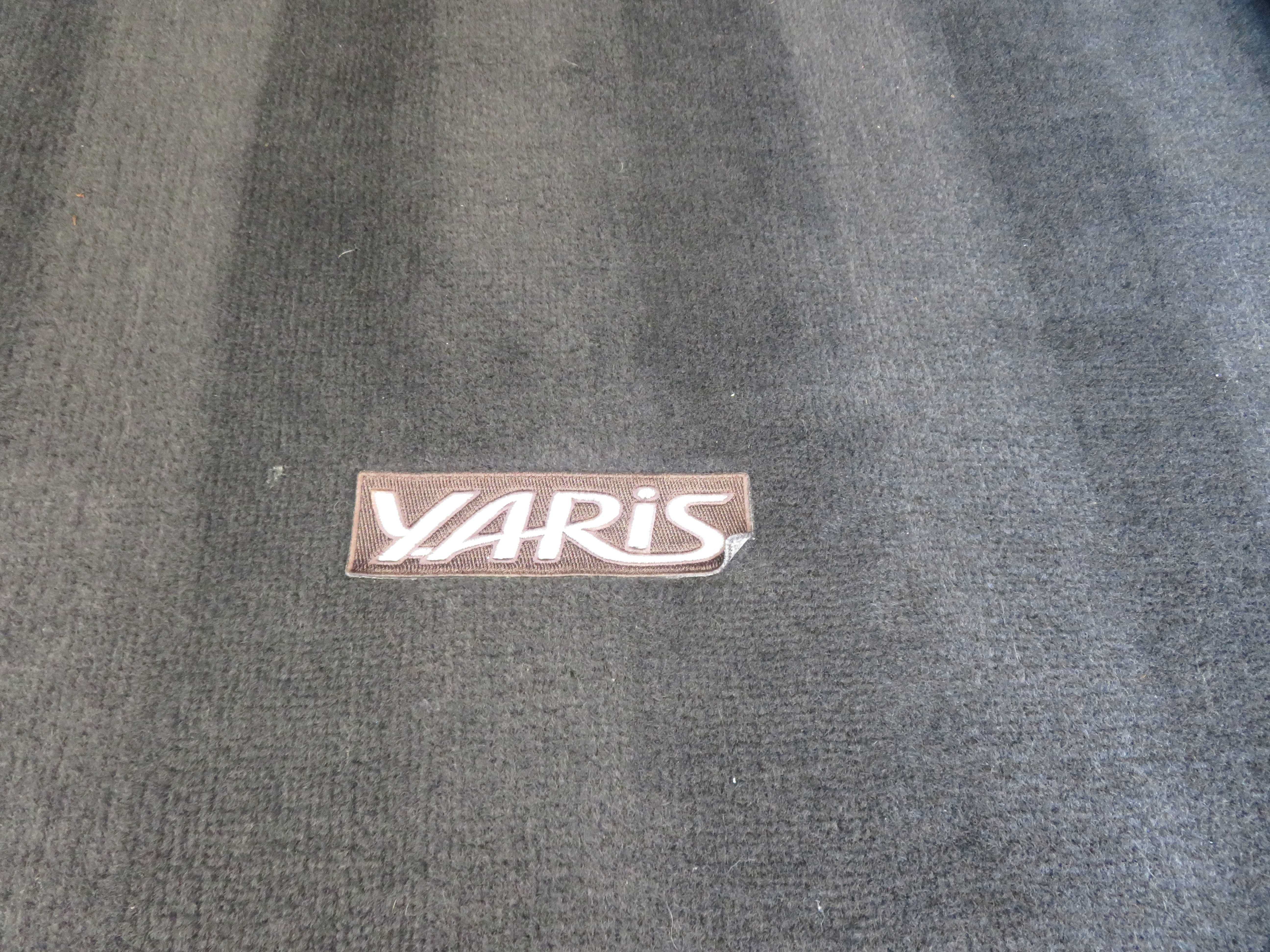 Used 2015 Toyota Yaris L FWD image 40