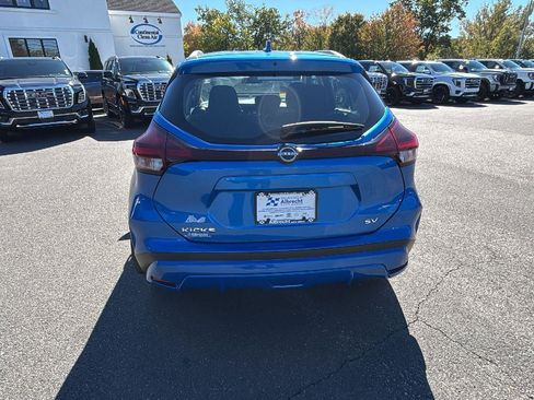Used 2024 Nissan Kicks SV image 6