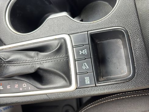 Used 2022 Kia Sportage LX w/ LX AWD Value Edition Package image 18