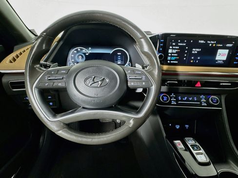 Used 2023 Hyundai Sonata Limited w/ Cargo Package FWD image 10