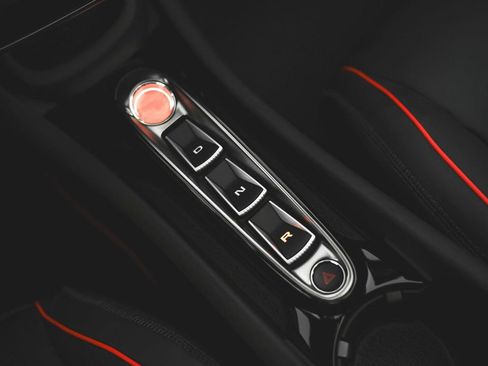 Used 2025 McLaren Artura Spider RWD image 13