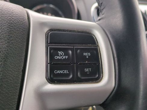 Used 2013 Chrysler 200 Limited image 26