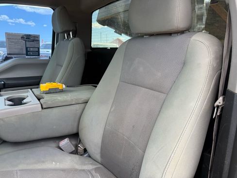 Used 2018 Ford F550 4x4 Regular Cab Super Duty image 21