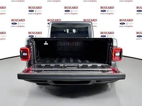 Used 2021 Jeep Gladiator Overland image 29