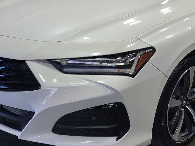Certified 2025 Acura TLX w/ Technology Package FWD image 8