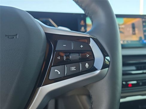 Used 2025 BMW 330i Sedan image 22