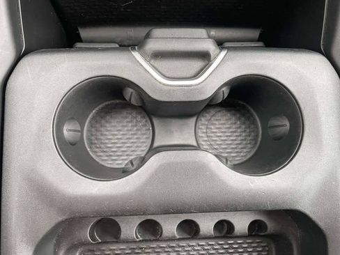 Used 2019 RAM 1500 Big Horn RWD image 18