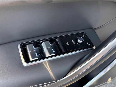 New 2025 Jaguar F-PACE R-Dynamic S image 15