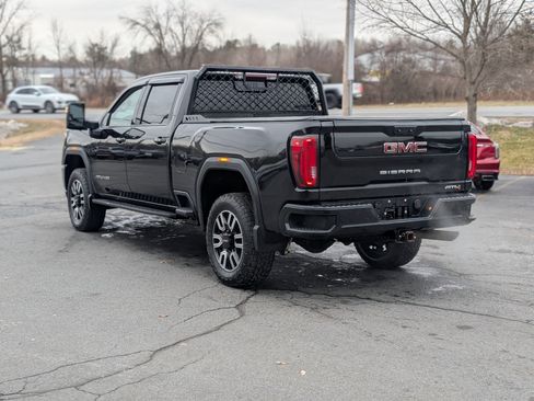 Used 2022 GMC Sierra 2500 AT4 w/ Snow Plow Prep/Camper Package image 9