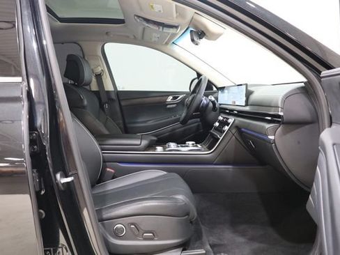 Used 2025 Genesis GV80 3.5T Advanced AWD/4WD image 37