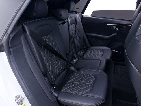 Used 2023 Audi SQ8 Prestige AWD/4WD image 39