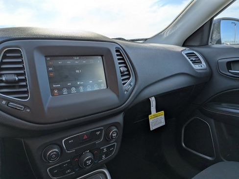 Used 2019 Jeep Compass Sport image 12