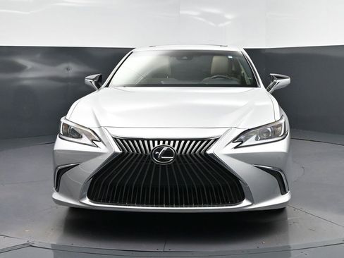 Used 2021 Lexus ES 350 w/ Premium Package image 10