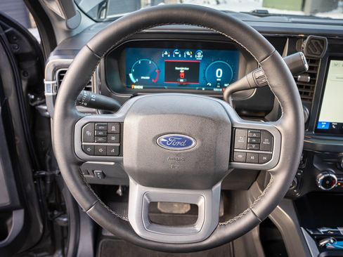 Used 2025 Ford F350 Lariat w/ Lariat Ultimate Package image 18