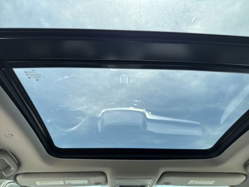 Certified 2023 Acura MDX FWD w/ Technology Package image 28