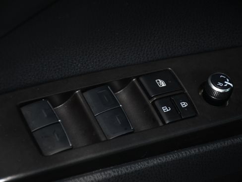 Used 2023 Toyota Camry XSE image 10