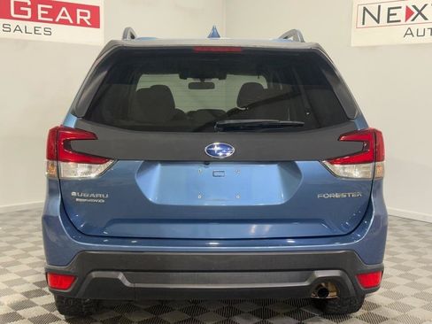 Used 2019 Subaru Forester Premium w/ All-Weather Package AWD/4WD image 8
