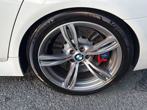 Used 2014 BMW M5 RWD image 11