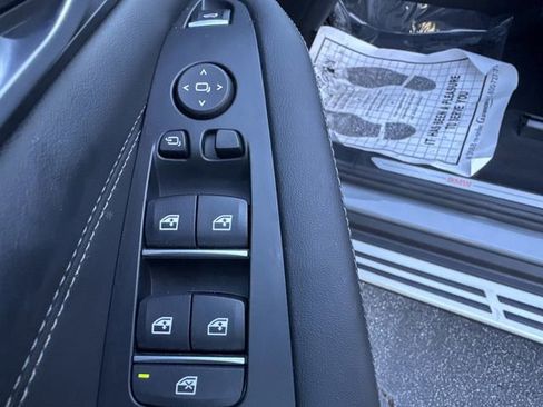 Used 2025 BMW X5 xDrive50e image 25