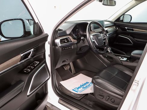 Used 2022 Kia Telluride SX image 3
