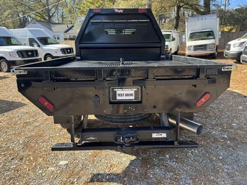 Used 2024 Chevrolet Silverado 2500 LT w/ Convenience Package image 5