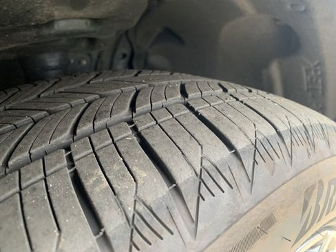 Certified 2025 Lexus RX 450h RX 450h+ AWD image 12