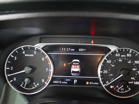 Used 2024 Nissan Rogue SV image 15