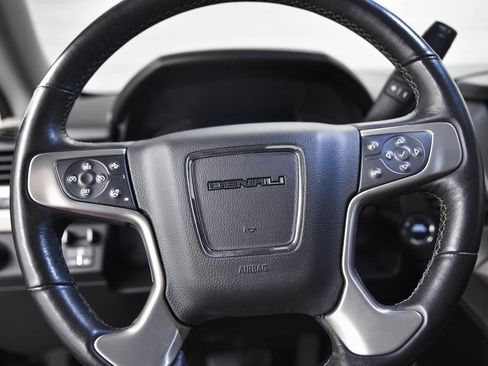 Used 2015 GMC Yukon Denali w/ Premium Package image 18