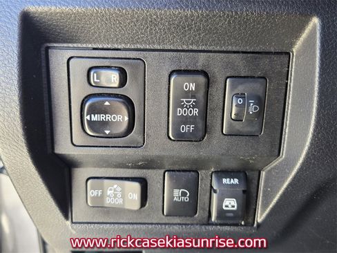 Used 2019 Toyota Tundra Limited image 34