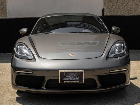 Used 2019 Porsche 718 Boxster RWD image 4