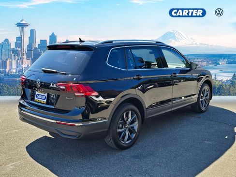 Used 2022 Volkswagen Tiguan SE AWD/4WD image 3