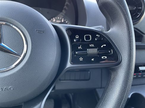 Used 2019 Mercedes-Benz Sprinter 2500 image 32