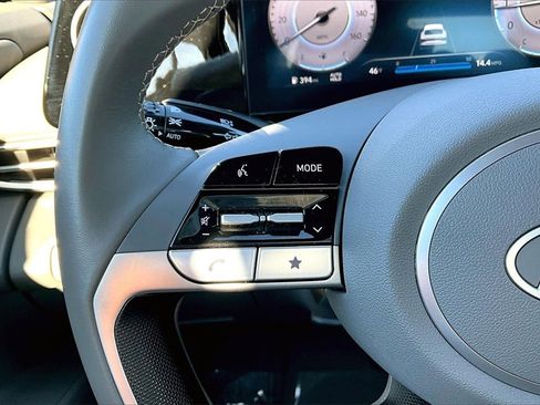 Used 2024 Hyundai Elantra SEL w/ Convenience Package image 18