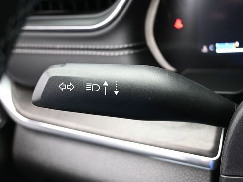 New 2025 Jeep Grand Cherokee L Overland image 32