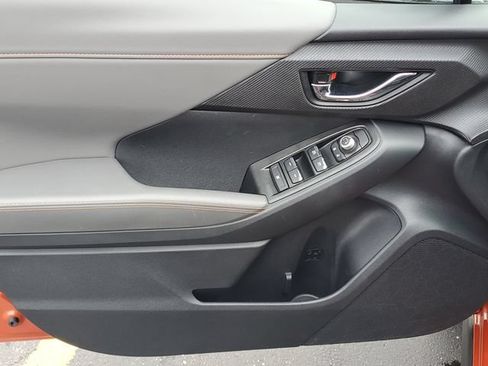 Certified 2024 Subaru Crosstrek 2.5i Limited w/ Crosstrek Mirror Package AWD/4WD image 15