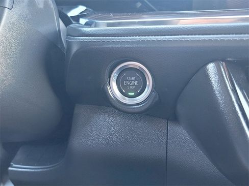 Used 2025 Chevrolet Suburban LT w/ Comfort Package image 31