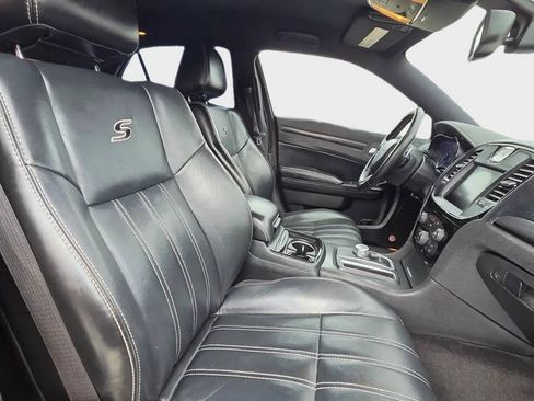 Used 2016 Chrysler 300 S RWD image 12