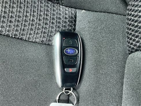 Used 2022 Subaru Outback Premium image 32