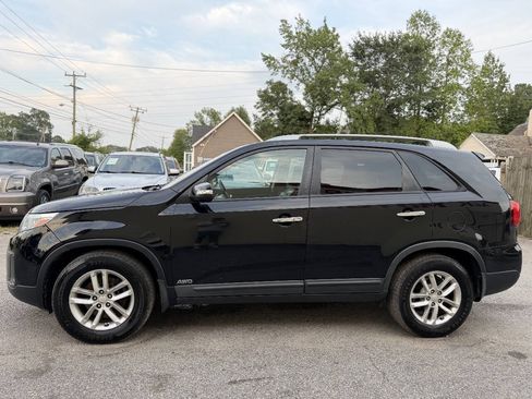 Used 2014 Kia Sorento LX w/ Premium Package AWD/4WD image 5